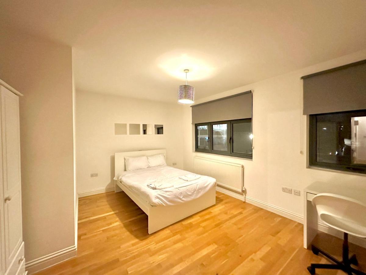 לונדון 137 Guest House Camden Town מראה חיצוני תמונה