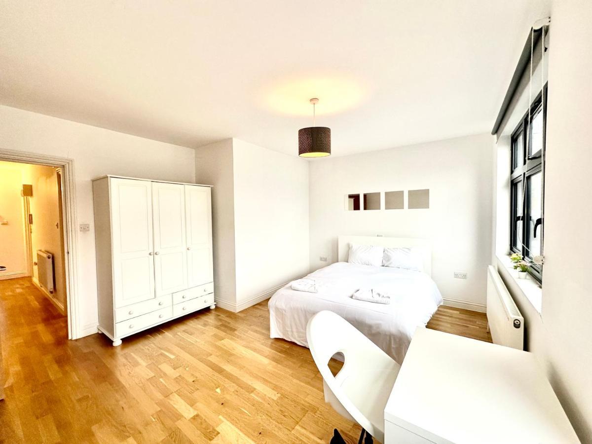 לונדון 137 Guest House Camden Town מראה חיצוני תמונה