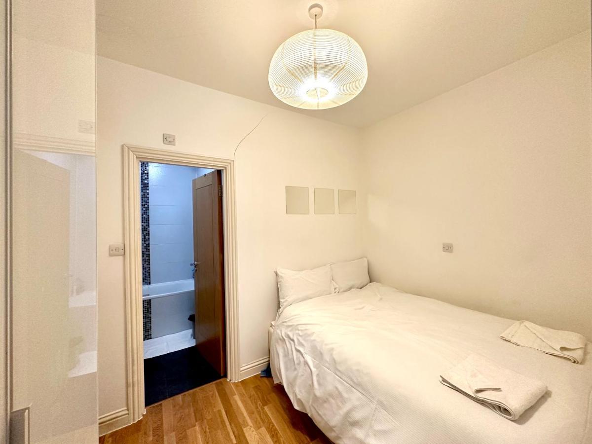 לונדון 137 Guest House Camden Town מראה חיצוני תמונה